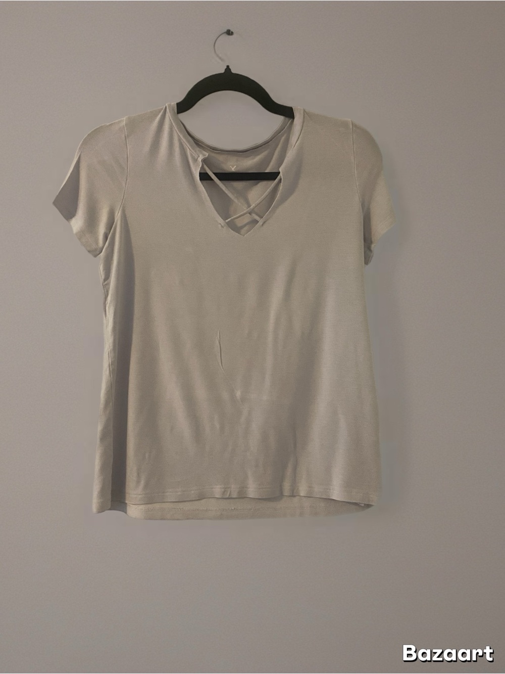 Women's Short Sleeve Crisscross V-Neck Top - Gray